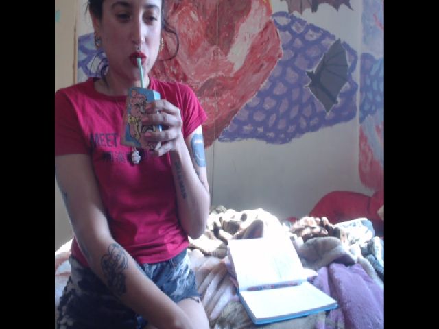 Live sex webcam photo for Dionisiaca #269331825