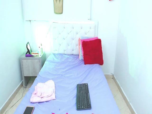 Live sex webcam photo for Arianna_sexyy #269328212