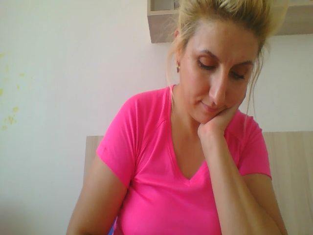 Live sex webcam photo for squirtvicky #269324838