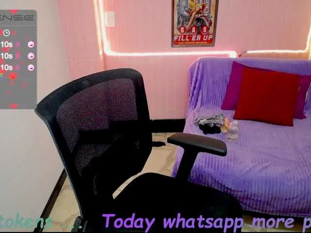 Live sex webcam photo for angellopez19 #269330595