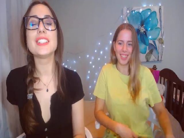 Live sex webcam photo for AlexaBarnes_ #269321926