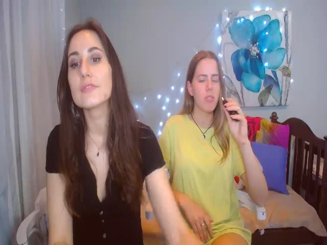 Live sex webcam photo for AlexaBarnes_ #269323547