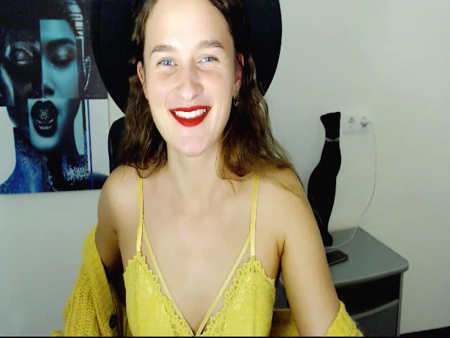 Live sex webcam photo for Felliciya #269327277