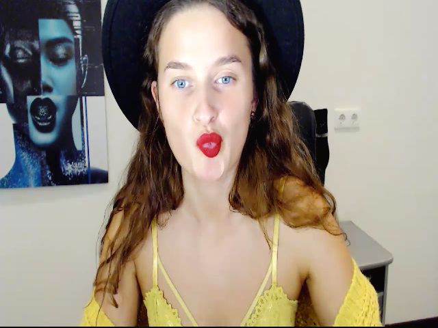 Live sex webcam photo for Felliciya #269327779