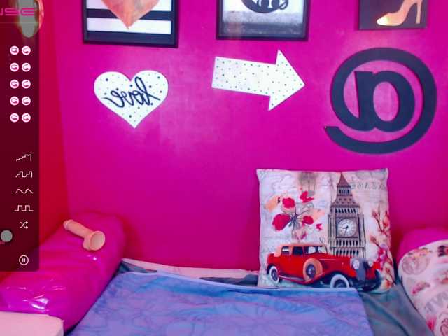 Live sex webcam photo for Marly-Collins #269325420