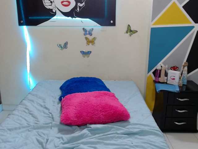 Live sex webcam photo for SARAHBELLEM-1 #269316822