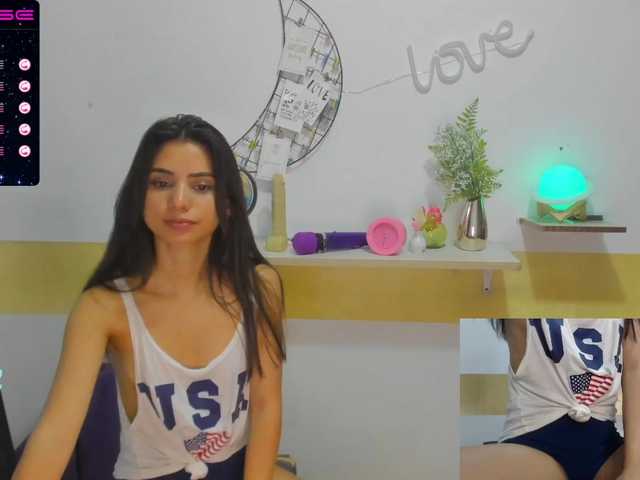 Live sex webcam photo for Lilycious11 #269316015