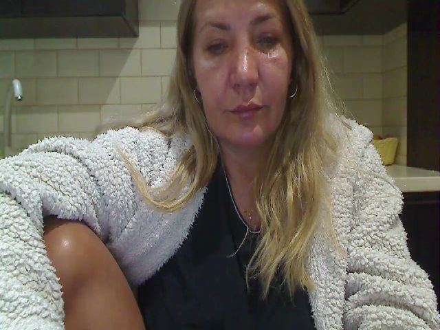 Live sex webcam photo for HeyHeyGrey #269333476