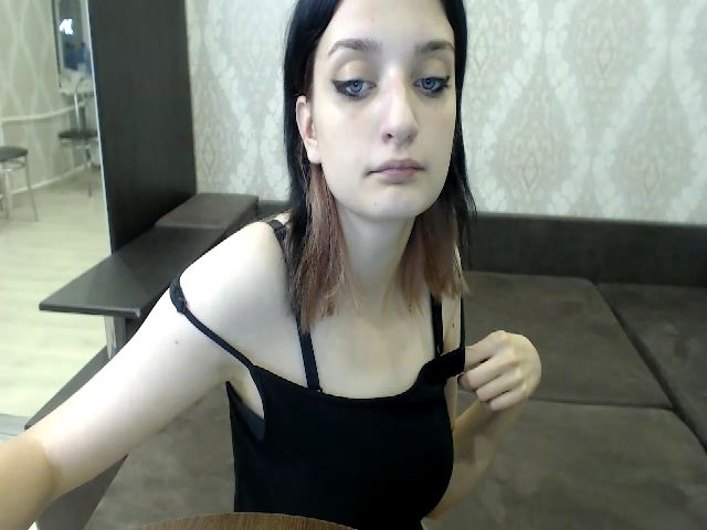 Live sex webcam photo for MoraCos #269328162