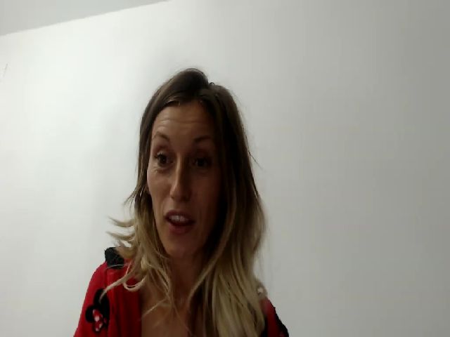 Live sex webcam photo for Sun5hine #269332154