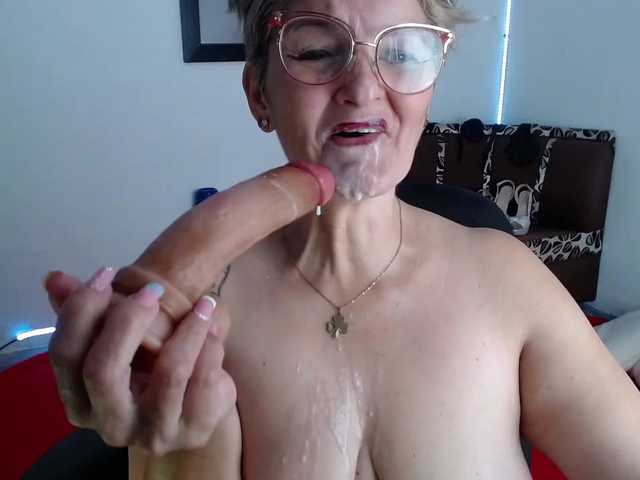 Live sex webcam photo for bety-cum2 #288017252