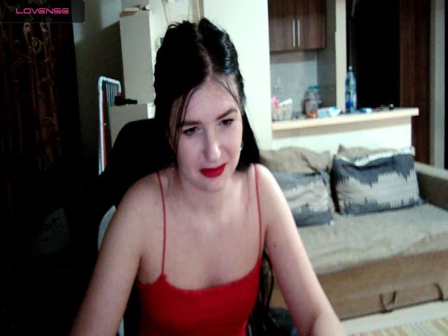 Live sex webcam photo for EmmaRaven #269332814