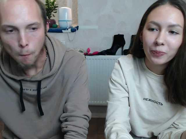 Live sex webcam photo for GreatCouple1 #269349567