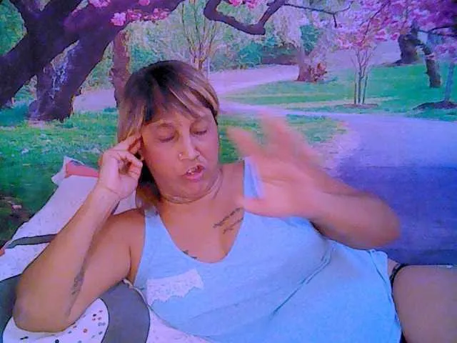 Live sex webcam photo for indianroxy #287933285
