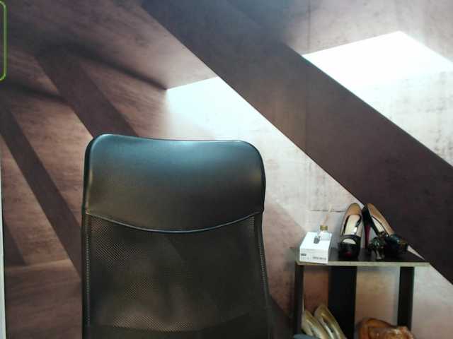 Live sex webcam photo for maturehot-1 #269345442