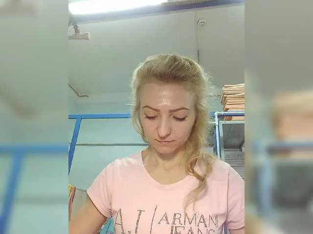 Live sex webcam photo for Anesteishen #269340159