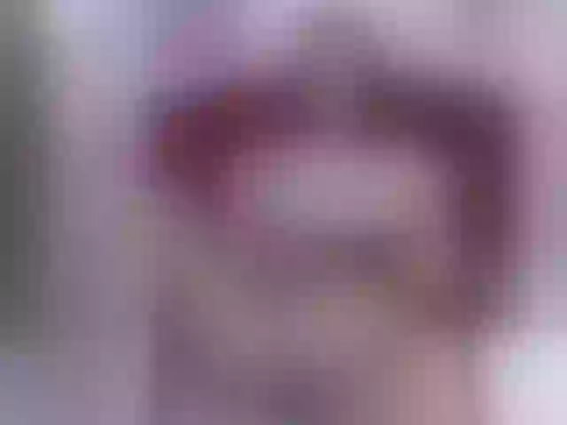 Live sex webcam photo for RoussMeyers #269341145