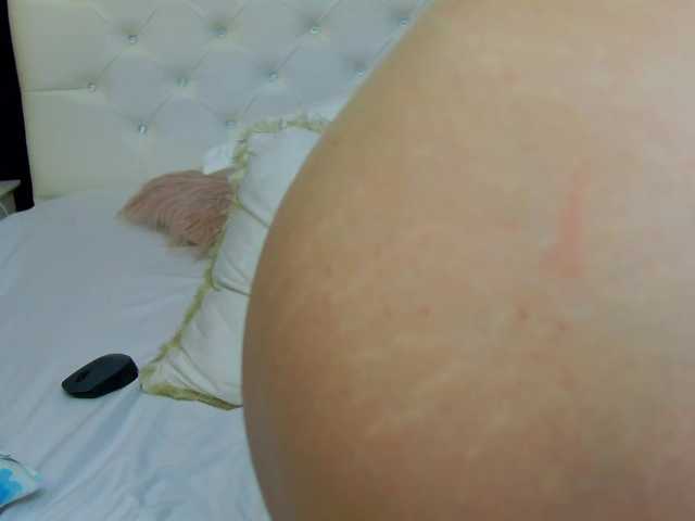 Live sex webcam photo for Sofia-Joy #269349946