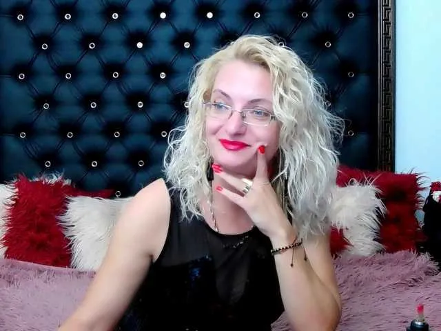 Live sex webcam photo for LadyTouch #269341226