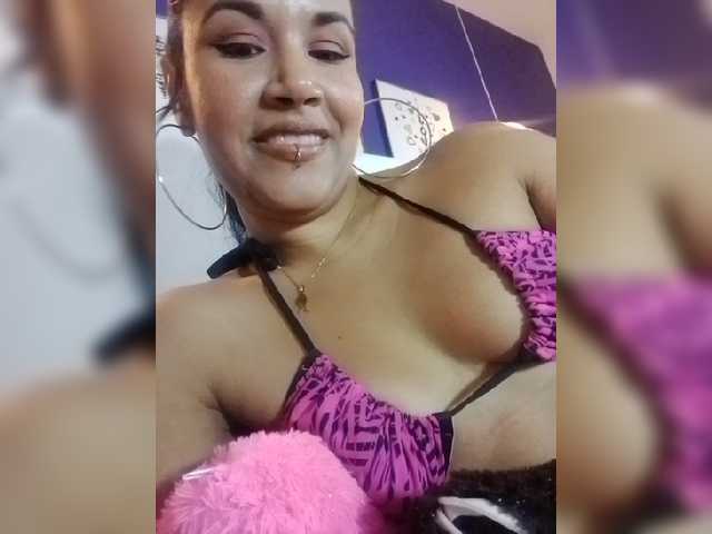 Live sex webcam photo for CrissMartiin #269335364