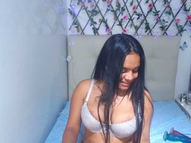 Live sex webcam photo for LilyPeytonx #269351192