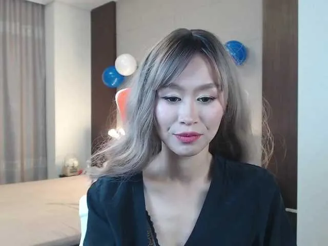 Live sex webcam photo for LiuSeon #269345112