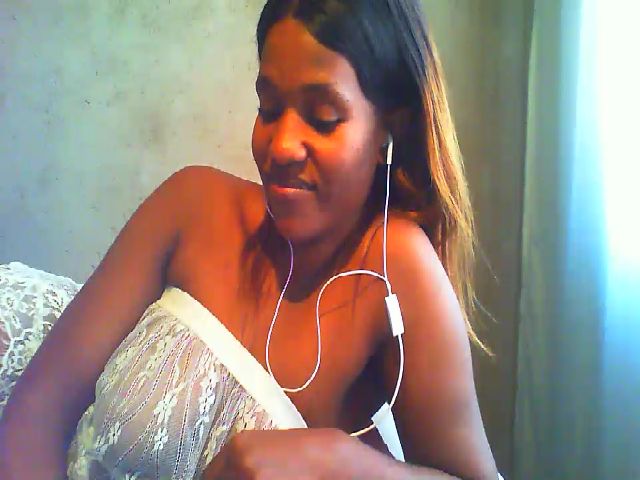 Live sex webcam photo for Sexybigass23 #269344018