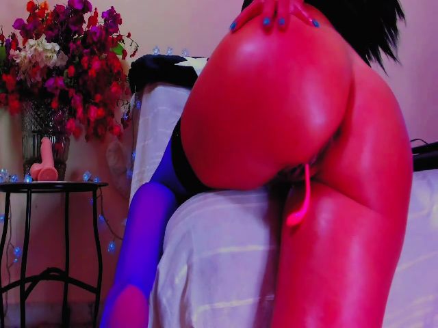 Live sex webcam photo for Angelinque #269339028