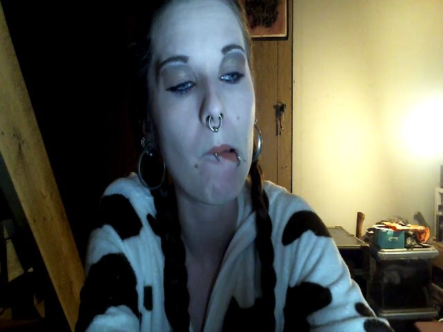 Live sex webcam photo for LumberJane #269354799