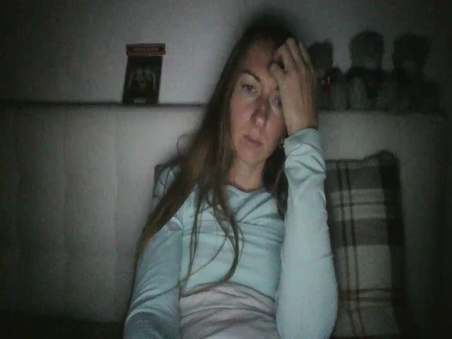 Live sex webcam photo for CheelyWilly #269354097