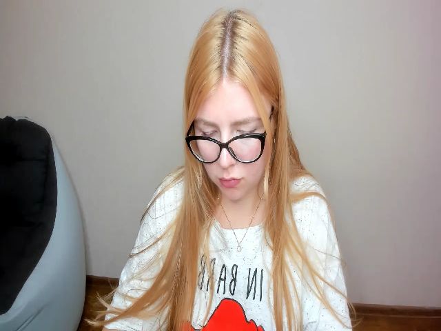 Live sex webcam photo for milafix #269343155