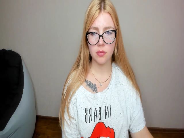 Live sex webcam photo for milafix #269343297