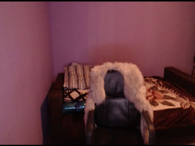 Live sex webcam photo for LoveJulliette #269351827