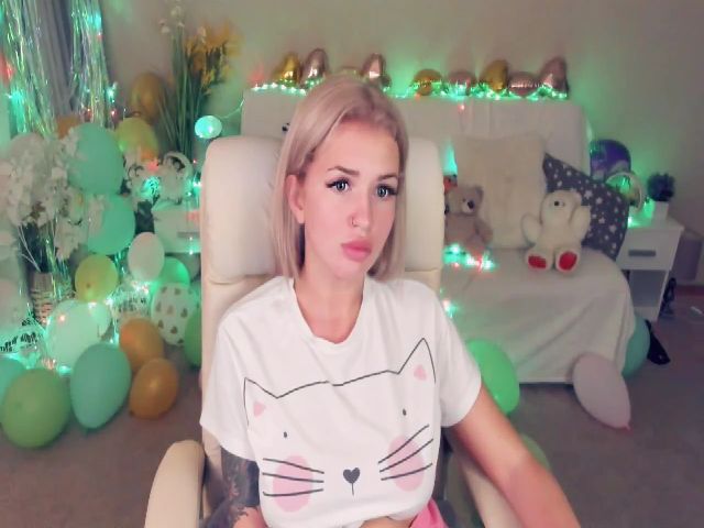 Live sex webcam photo for ArielAniston #269338973