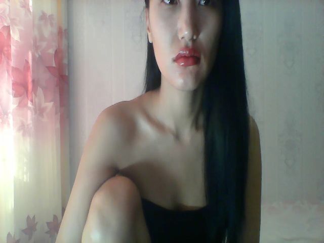 Live sex webcam photo for SweetRo0mance #269338840