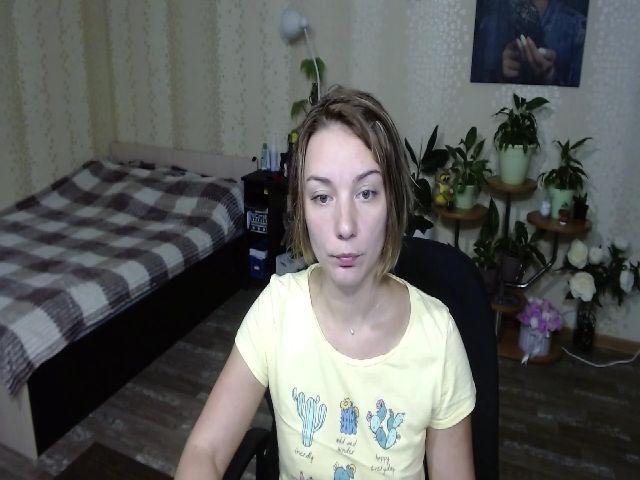 Live sex webcam photo for Emi_lywild #269338461