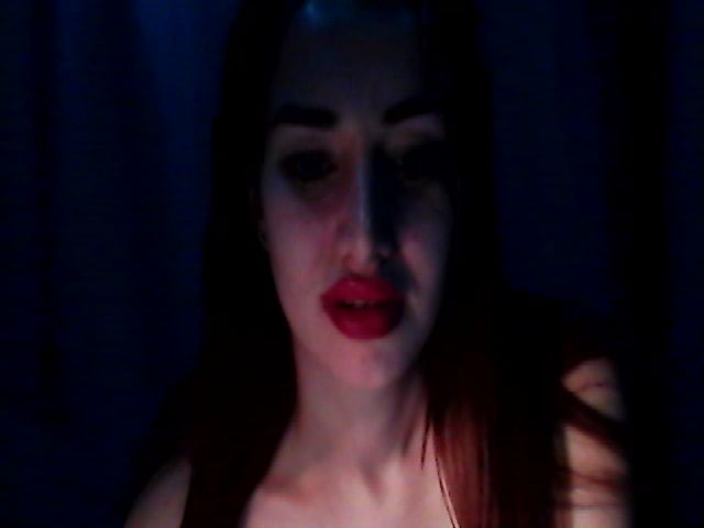 Live sex webcam photo for EmiliyaFoxy #269349386