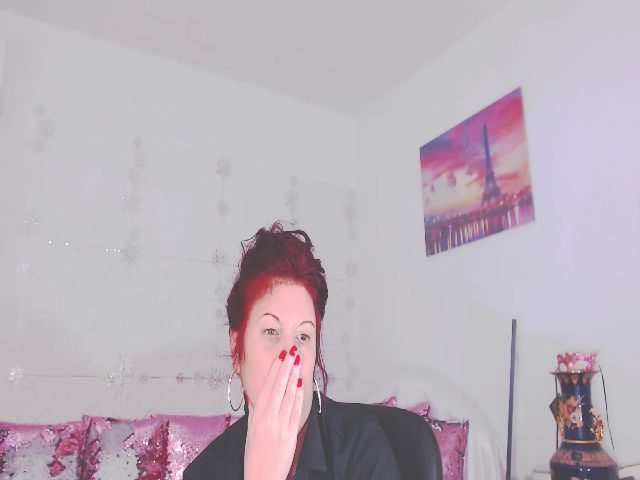 Live sex webcam photo for Deluxek #269347353
