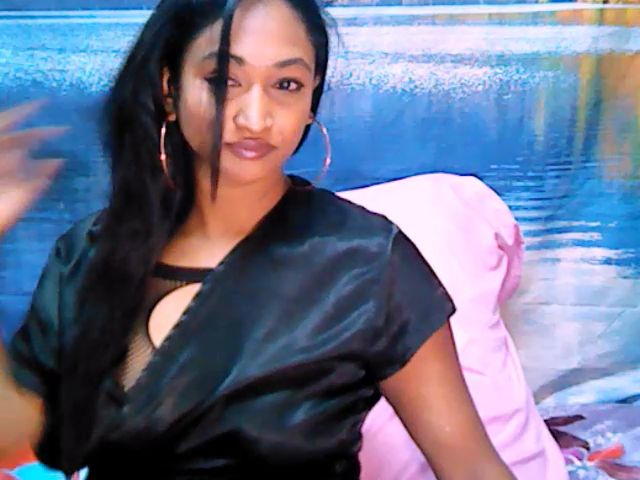 Live sex webcam photo for Indianspicey #269352772