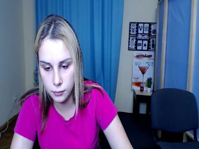 Live sex webcam photo for PolliMilk #269342188