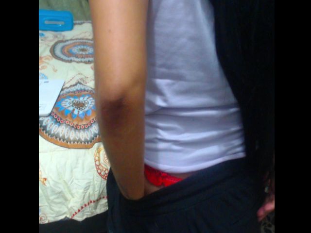Live sex webcam photo for Jennysroom22 #269348344