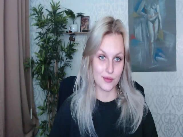 Live sex webcam photo for Dorina_xX #269348677