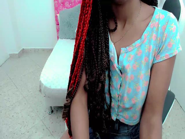 Live sex webcam photo for IvannaSofia20 #269344254