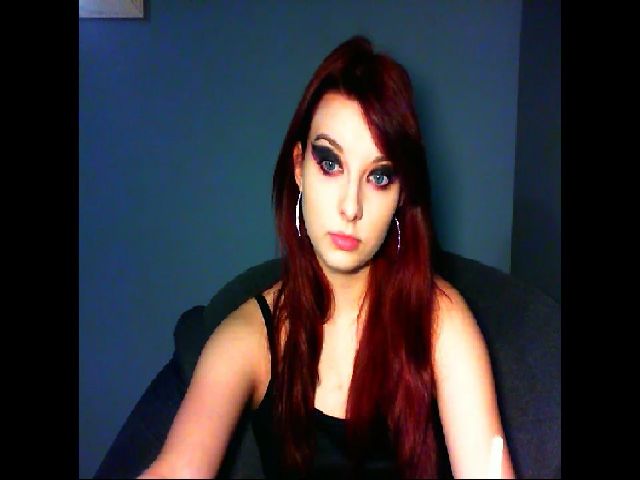 Live sex webcam photo for VirginLuna18 #269346801