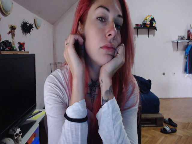 Live sex webcam photo for SweetRacerEl #269346937