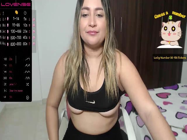 Live sex webcam photo for Ana_ross1 #269338149