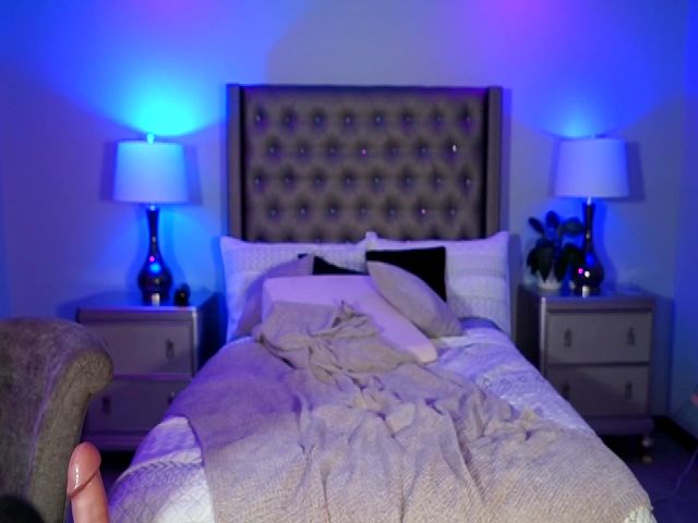 Live sex webcam photo for Ariana_Gray #269337299