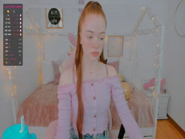 Live sex webcam photo for Emily_sofia1 #269343333