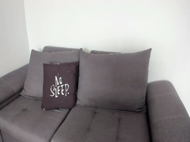 Live sex webcam photo for LovelyPeach_ #269342965