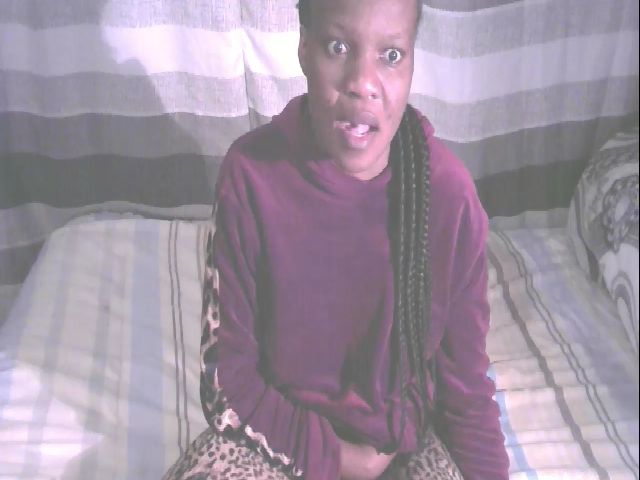 Live sex webcam photo for Sexybooty85 #269347534